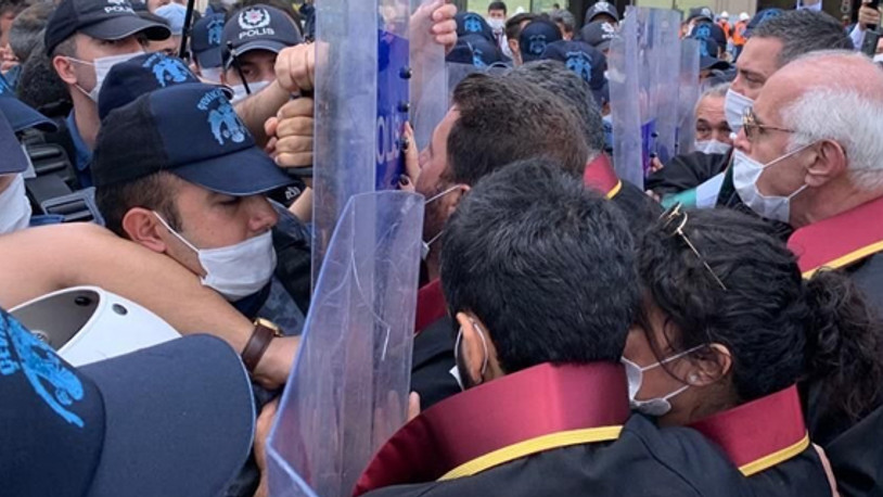 'Savunma Yürüyüşü'ne müdahaleye suç duyurusu