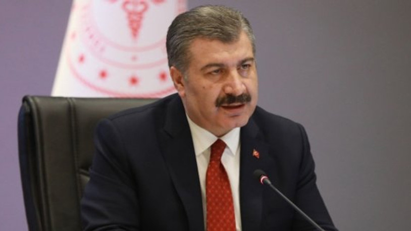 Bakan Koca, 5 gencin fotoğrafını paylaştı: Virüs yan yana yürürken geçebilir