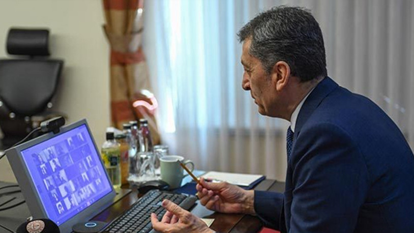 Bakan Selçuk'tan 'okullar açılacak mı?' sorusuna yanıt