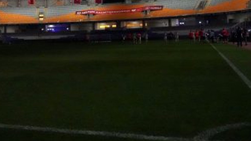 Başakşehir Fatih Terim Stadı'nda elektrik kesintisi