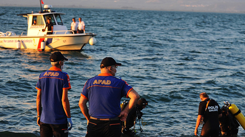 Bursa'da aynı aileden 3'ü çocuk 4 kişi gölde kayboldu