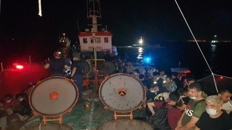 İzmir'de 268 sığınmacı yakalandı: Organizatörler gözaltında