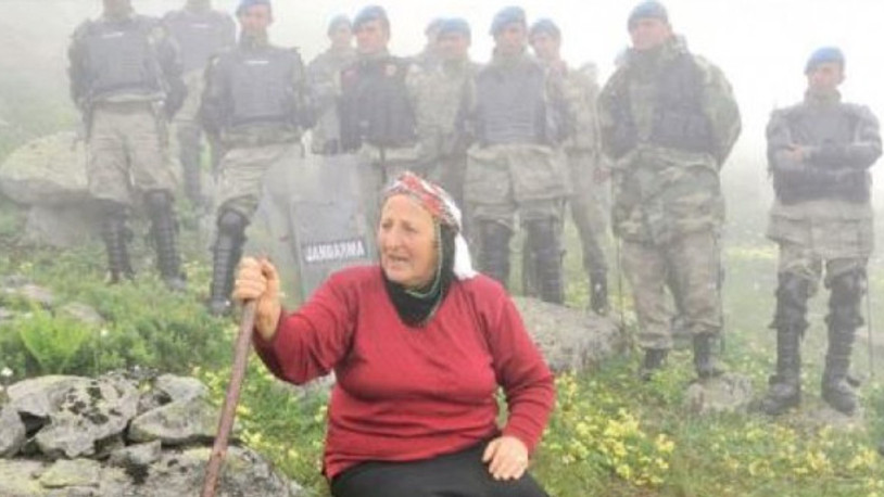 Karadeniz'i betona boğacak 'Yeşil Yol'da zafer direnen köylülerin oldu