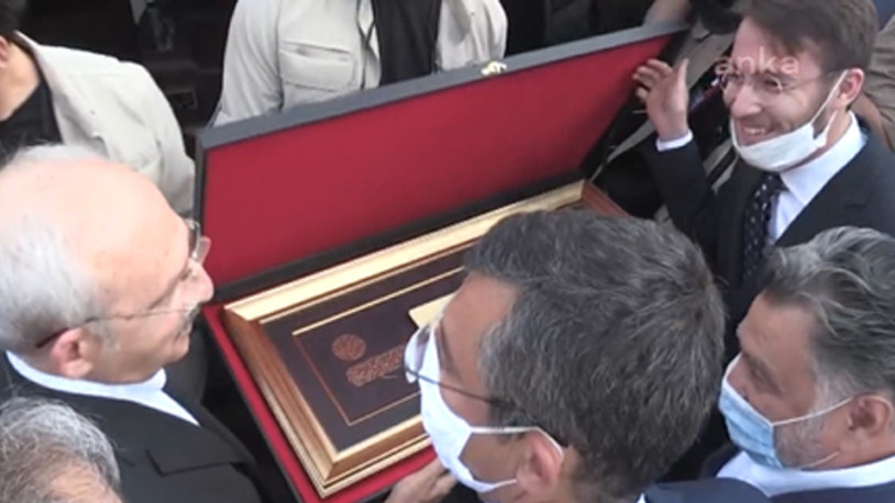 Kılıçdaroğlu'na sürpriz hediye