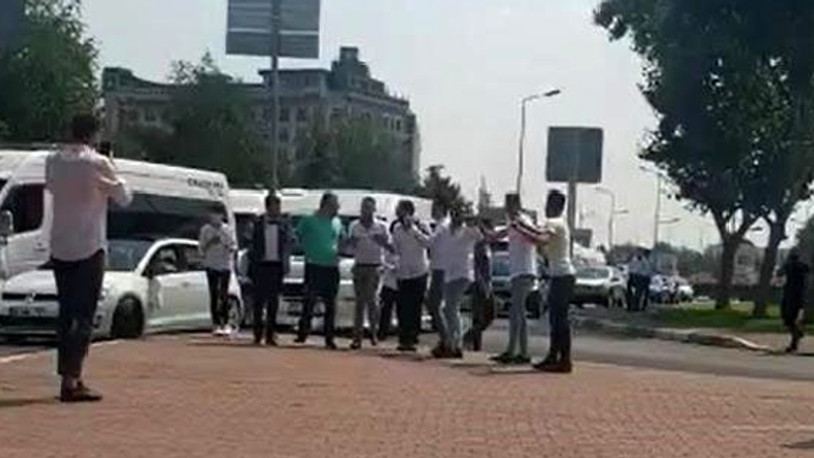 Trafiği durdurup halay çekenlere 10 bin lira ceza