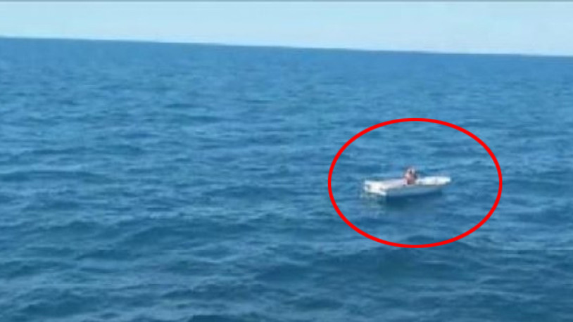 Motorsuz teknesiyle Marmara'nın ortasında bulundu: 3 gündür yardım bekliyorum