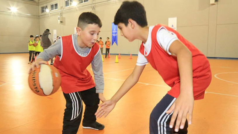 İBB, 3-12 yaş arası çocukları için spor okulları açıyor