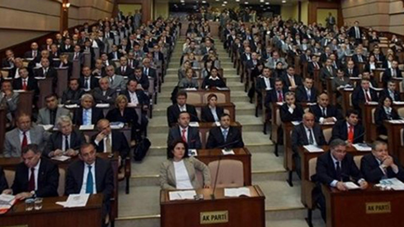 İBB'nin satış taleplerini engelleyen AKP, kendi belediyelerindeki arsa satışlarına tam gaz devam ediyor