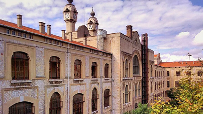 Marmara Üniversitesi'nden güz döneminde uzaktan öğretim kararı