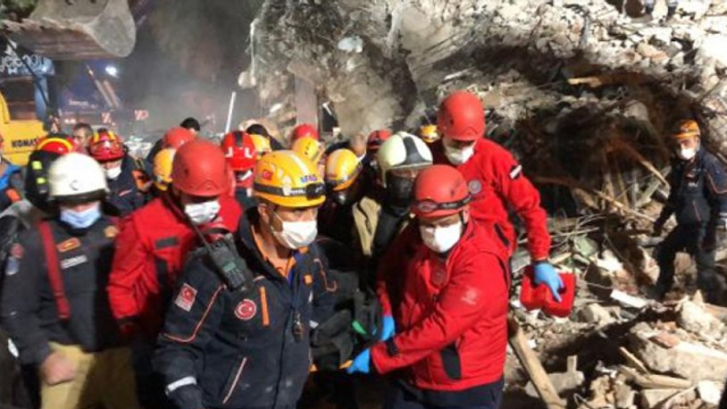 Emrah Apartmanı'ndan bir erkek cesedi çıkarıldı