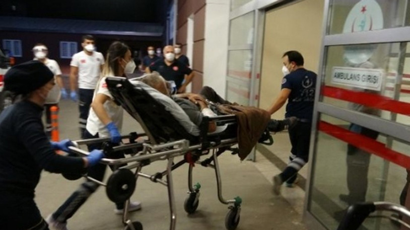 Tüfekle kendini vurdu