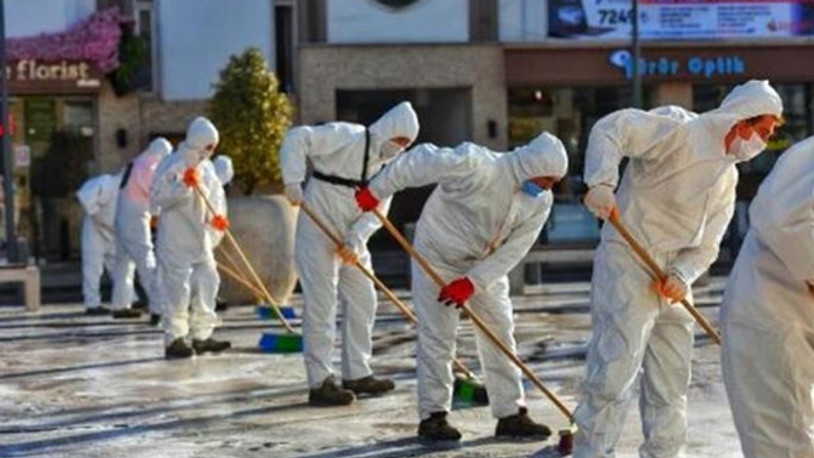 AKP'li belediyeler uyarılara rağmen bildiklerini okuyor