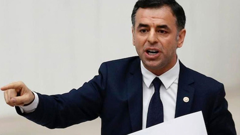 Barış Yarkadaş, 'çıplak arama yoktur' diyen AKP’li Özlem Zengin’e tepki gösterdi