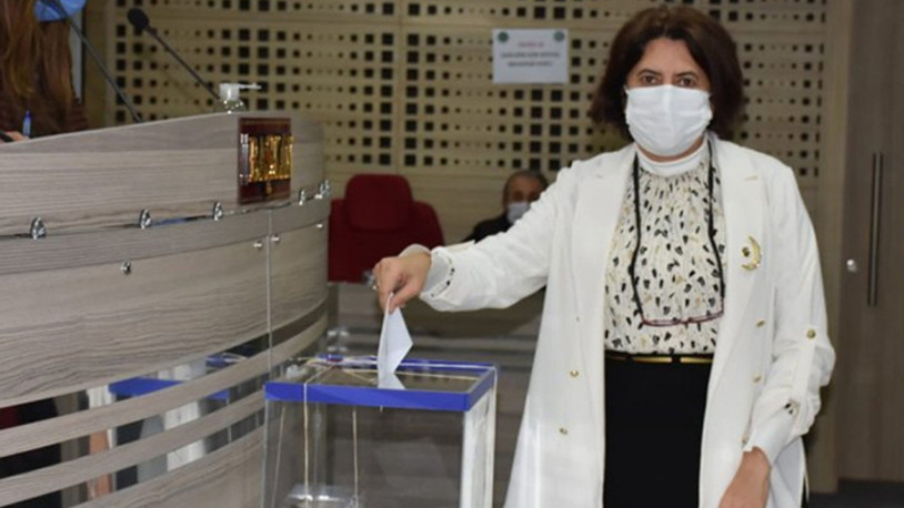 CHP’den Menemen itirazı: Cam fanusu AKP’liler getirmişti