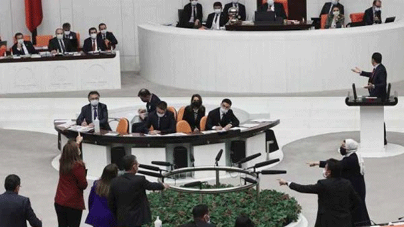 CHP'li Kadıgil'e hakaret etmişti.. AKP'li vekile uyarı cezası