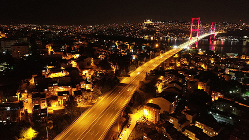 Türkiye genelinde 56 saat süren sokağa çıkma kısıtlaması başladı