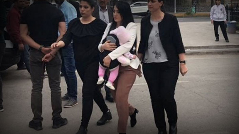 'Ayşe öğretmen'den Adalet Bakanı'na dikkat çeken 'hukuk devleti' yanıtı