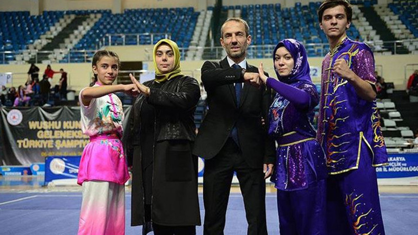 'Başörtümüze saldırıyorlar' diyen Wushu Başkanvekili, başörtüsü yasağı için ‘evet’ oyu vermiş