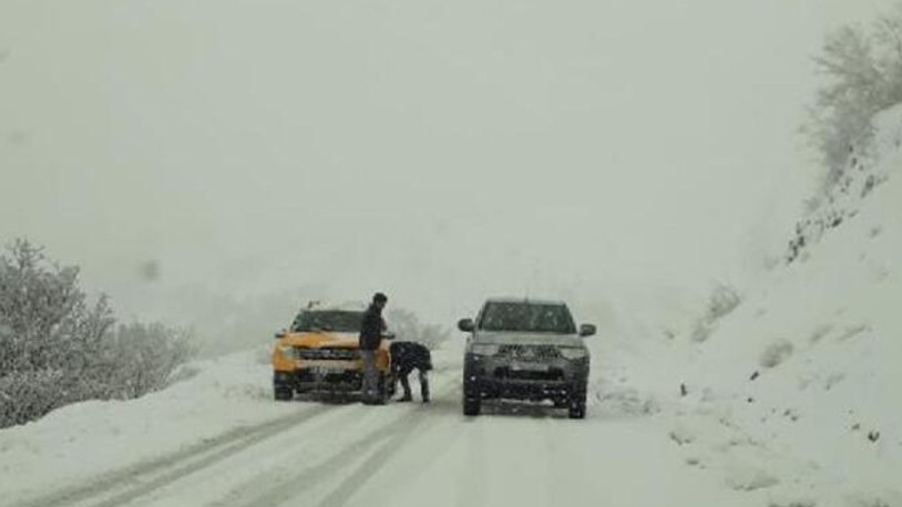Kar nedeniyle Bingöl’ün 2 kentle ulaşımı kesildi