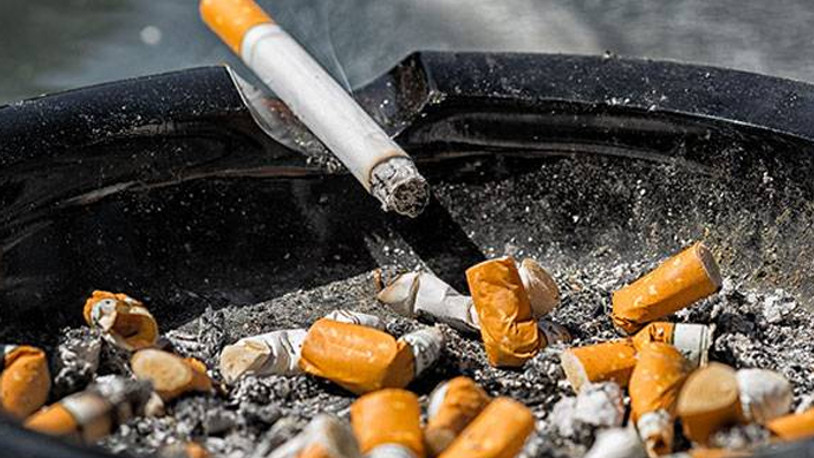 Sigaralara 'kendi kendine sönme' özelliği geliyor