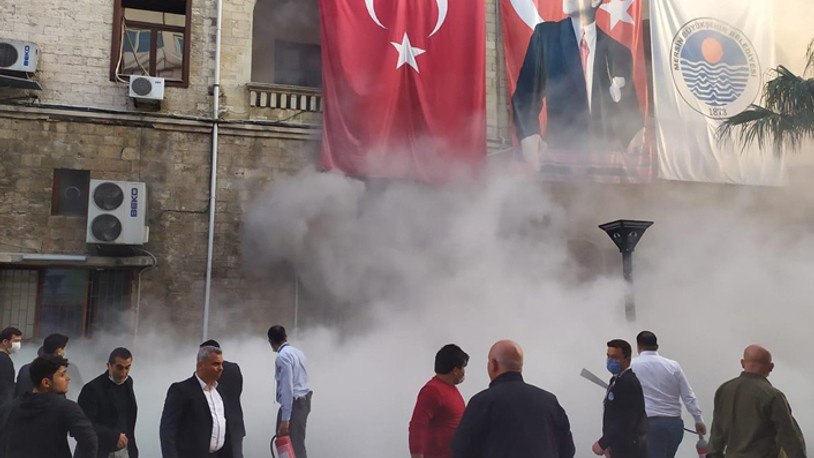 Mersin Büyükşehir Belediyesi’nde korkutan patlama