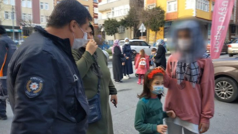 Sultangazi'de boğazına bıçak dayadığı kız çocuğunu kaçırmaya çalıştı