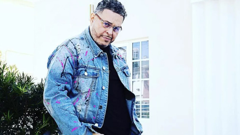 Ünlü şarkıcı hayatını kaybetti