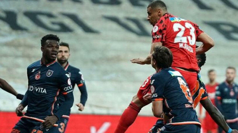 Beşiktaş uzatmalarda adını finale yazdırdı