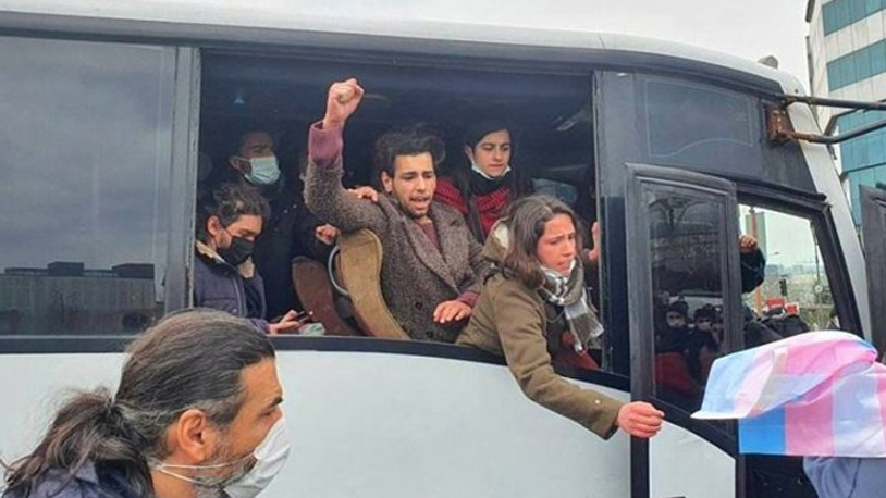 Boğaziçi eylemlerinde 47 öğrenci serbest bırakıldı: 6 öğrencinin gözaltı süresi uzatıldı