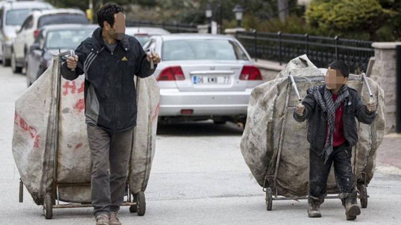 Emniyet, 'görüntü kirliliğine yol açtığı' gerekçesiyle kağıt toplayıcılarına özel 'ceza ekibi' oluşturmuş