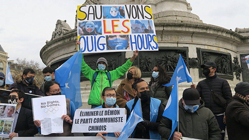 Fransa'da Uygur Türklerine destek protestosu