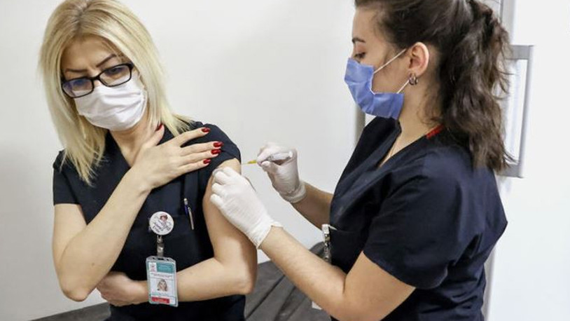 Koronavirüs aşısı: Türkiye mevcut hızla devam ederse aşılamayı ne zaman tamamlayabilir?