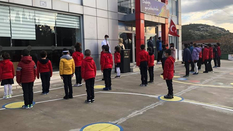 Milas'ta 124 okulun 102'sinde yüz yüze eğitime ara verildi