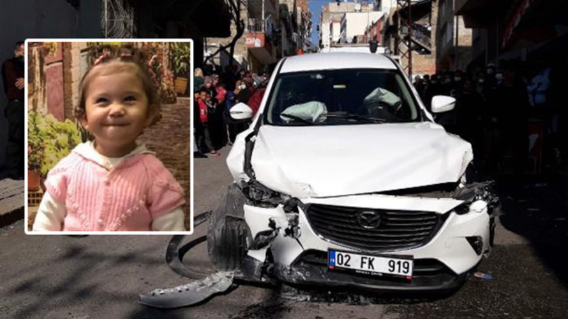 Sokakta oyun oynarken otomobilin çarptığı 2 yaşındaki Ayşe Naz, hayatını kaybetti