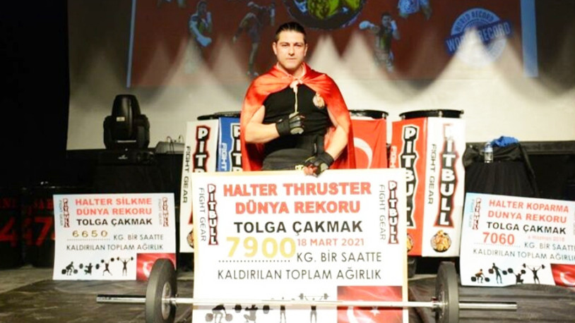 Tolga Çakmak adını Guinness Rekorlar Kitabı’na yazdırdı