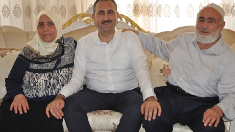Adalet Bakanı Abdülhamit Gül'ün annesi vefat etti