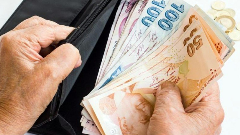 AKP'den bir kanun teklifi daha! Vakıftan ikinci maaşın önü açıldı