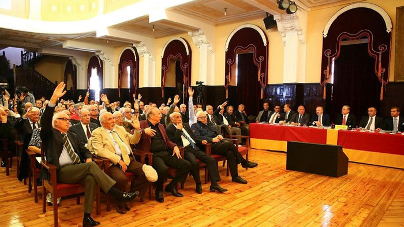 Galatasaray'da divan kurulu başkanlığı seçimi ertelendi