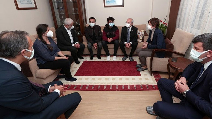 Kılıçdaroğlu'ndan Kemal Gülhan’ın ailesine taziye ziyareti