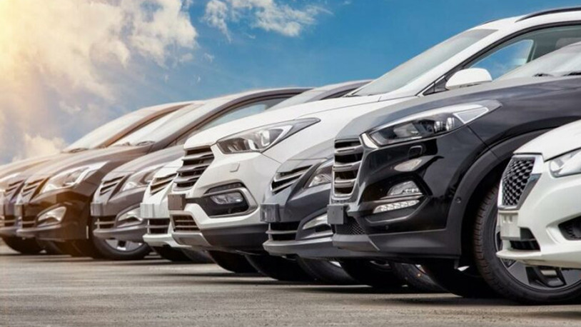 Kur paniği, otomotivde tarihi rekor getirdi