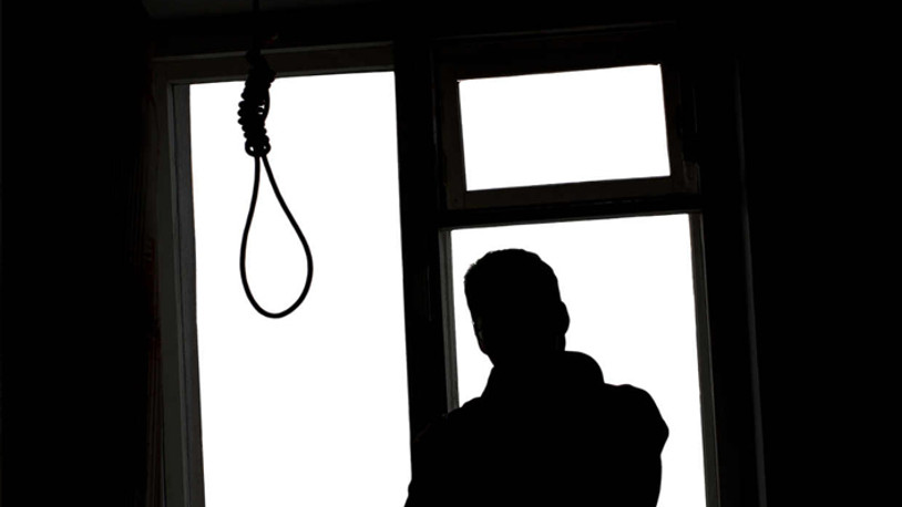 21 yaşındaki iki genç intihar etti