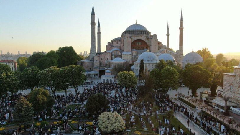 Ayasofya Cami'nde 87 yıl sonra ilk bayram namazı