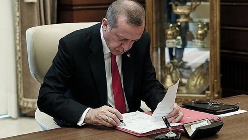 Erdoğan'dan sabaha karşı HSK'ya 4 atama