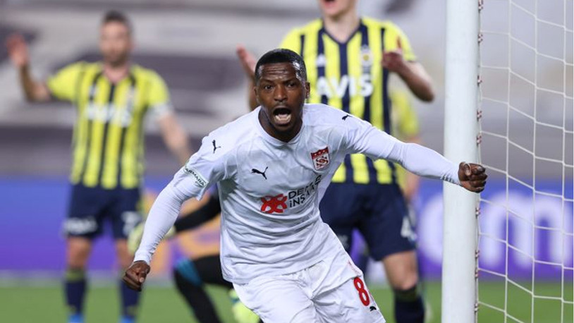 Fenerbahçe Kadıköy'de hüsrana uğradı