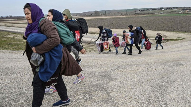 Hulusi Akar: Bir milyondan fazla Suriyeli evlerine döndü
