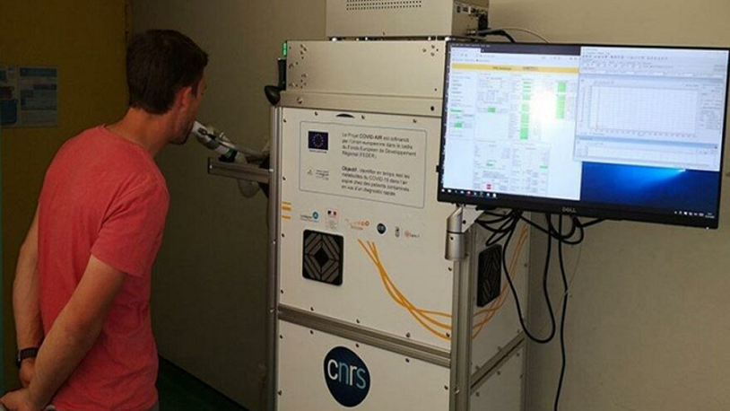 Nefesle koronavirüs testi yapan cihaz deneme aşamasında