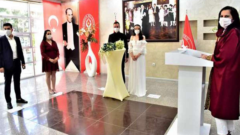 Nikah törenleri hakkında 'kademeli normalleşme' kararı