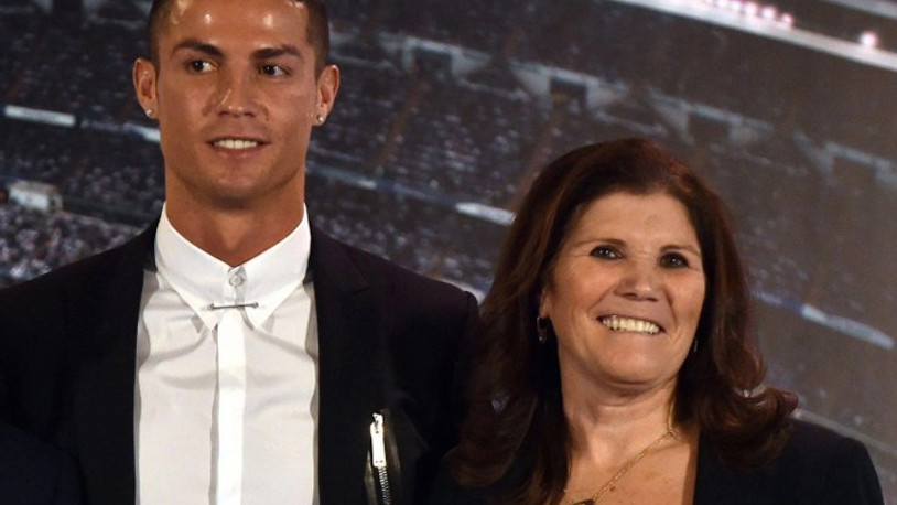 Ronaldo'nun annesi oğlunun hangi takımda oynamasını istiyor?
