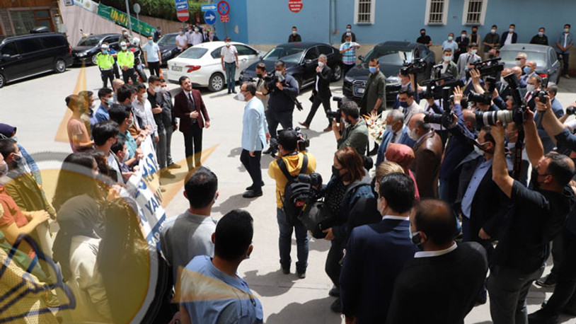 'Tam Kapanma'ya rağmen 'lebaleb' karşılamalar hız kesmiyor