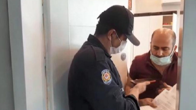 Tam kapanmada açık olan döviz bürosu mühürlendi